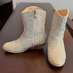Badgley Mischka Glittering Kids Boots